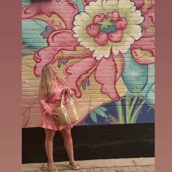 Meet your Posher, ! Austin - Picture 1 of 1